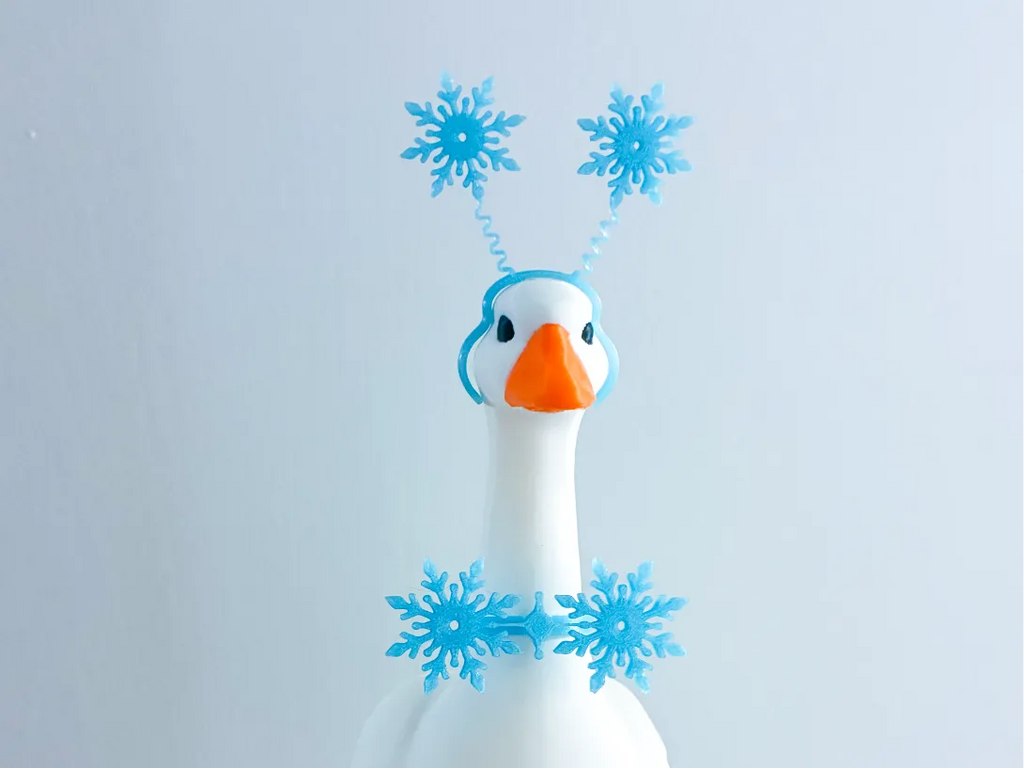Snowflake - Accessory for 7" Desktop Mini Porch Goose