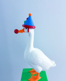 Clown Hat - Accessory for 7" Desk/Tabletop Goose