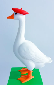 Beret - Accessory for 7" Desktop Mini Porch Goose