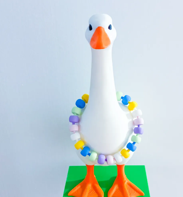 Candy Necklace - Accessory for 7" Desktop Mini Porch Goose