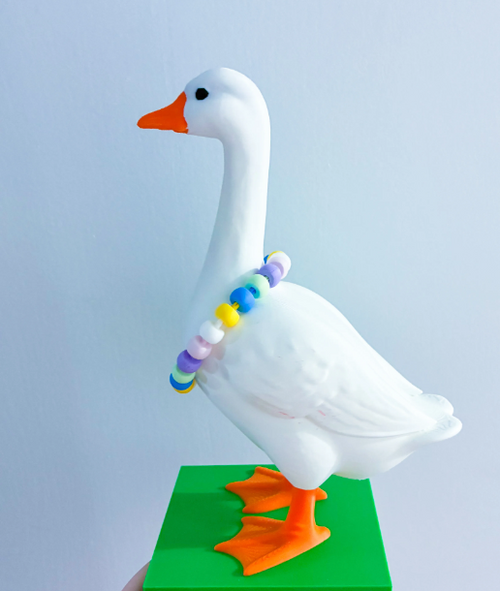 Candy Necklace - Accessory for 7" Desktop Mini Porch Goose