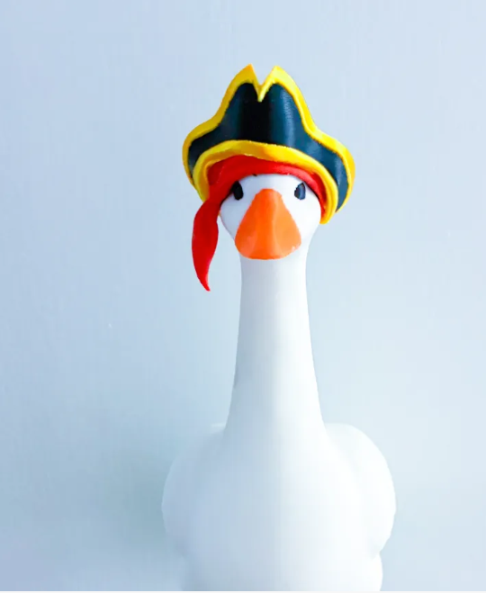 Pirate Hat - Accessory for 7" Desktop Mini Porch Goose