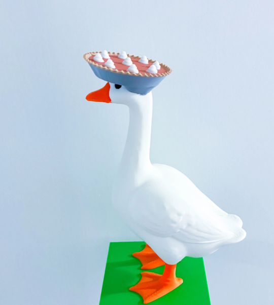 Pumpkin Pie Hat - Accessory for 7" Desktop Mini Porch Goose