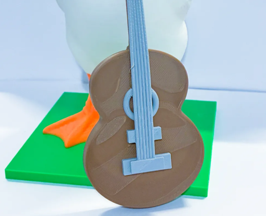 Guitar - Accessory for 7" Desktop Mini Porch Goose