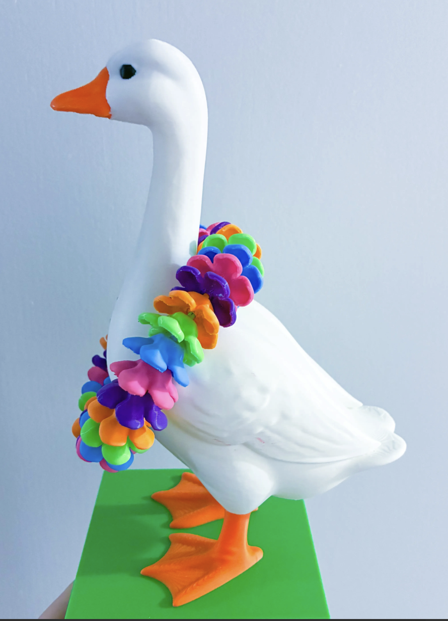 Hawaiian Lei - Accessory for 7" Desktop Mini Porch Goose
