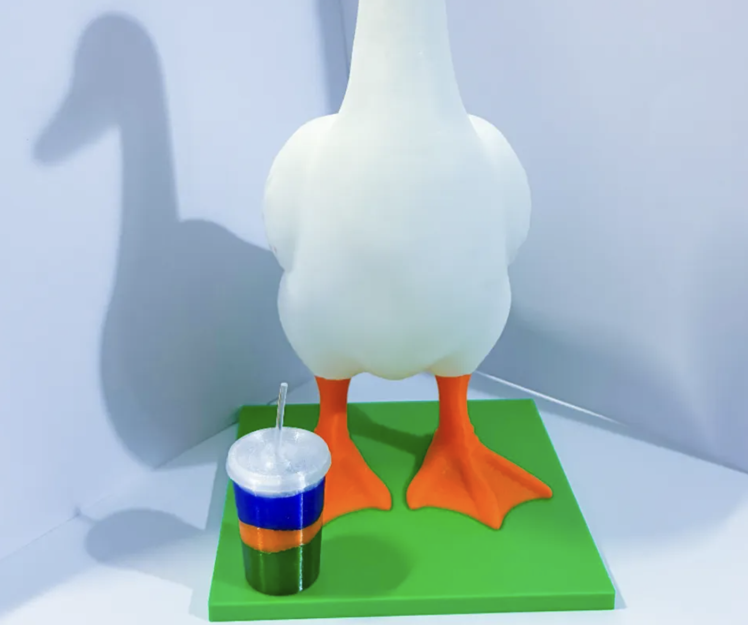 Loaded Tea - Accessory for 7" Desktop Mini Porch Goose