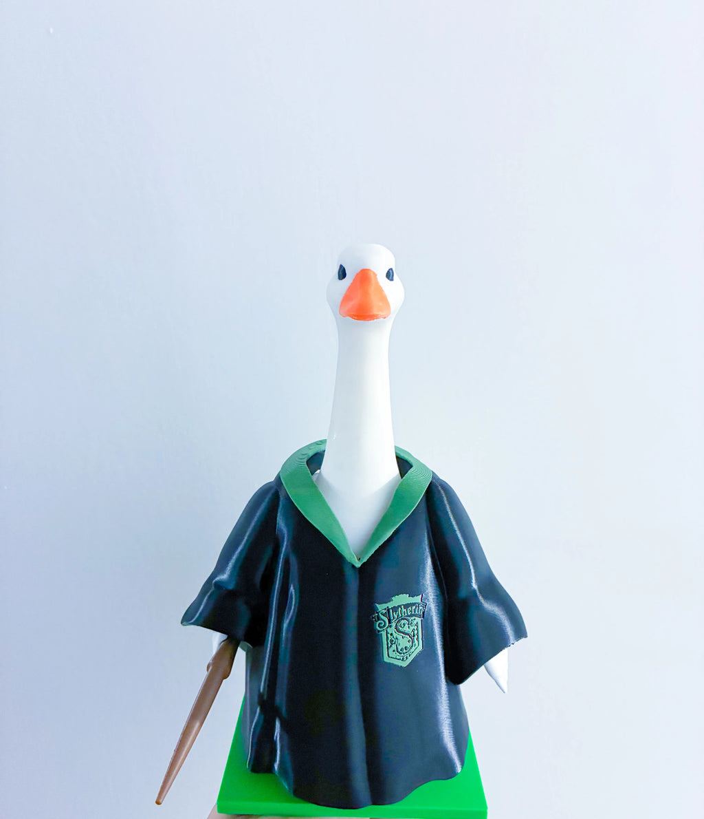 Green Magic Academy Robe Themed Robe & Wand - Accessory for 7" Desktop Mini Porch Goose