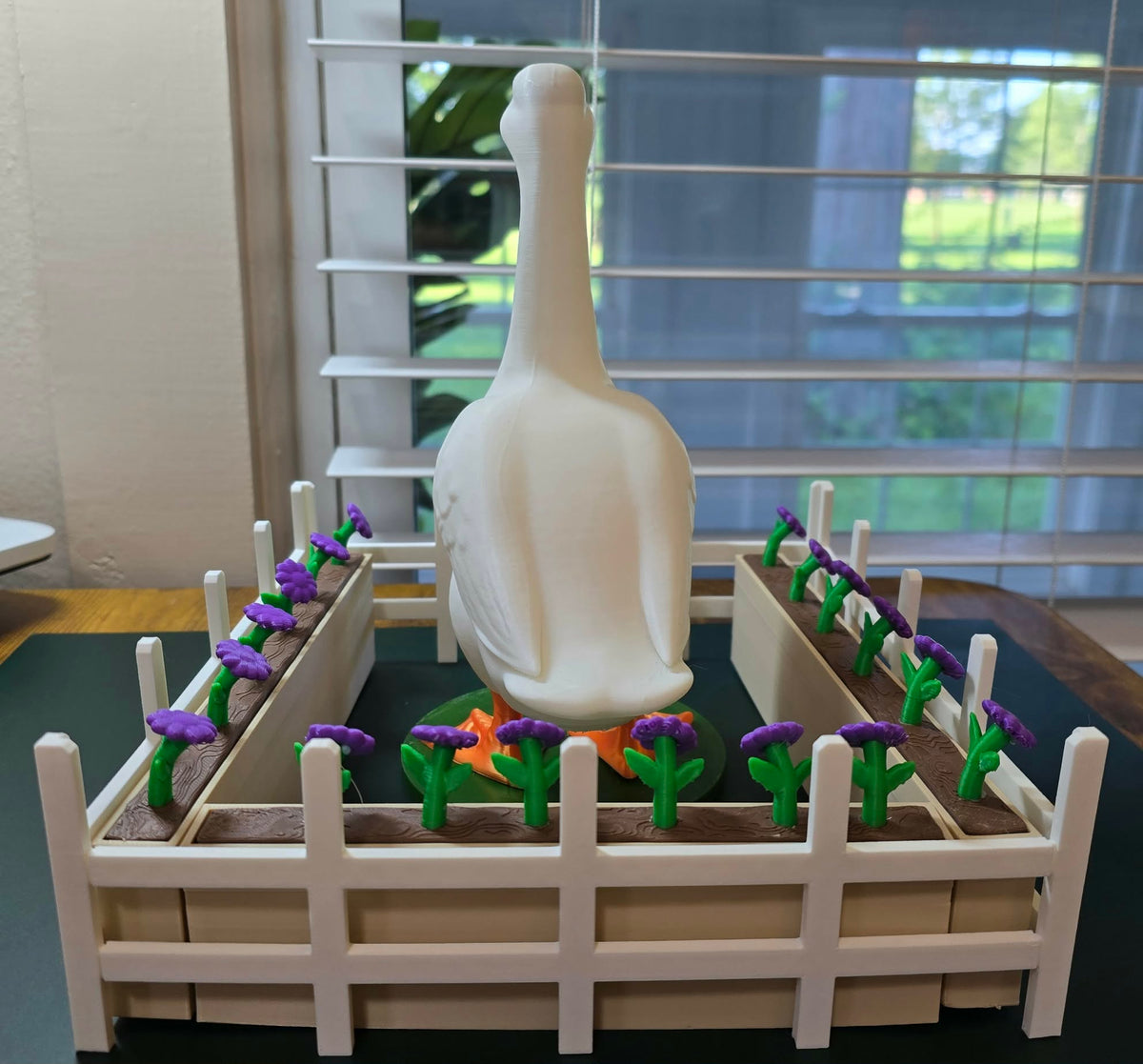 Garden - Accessory for 7" Desktop Mini Porch Goose